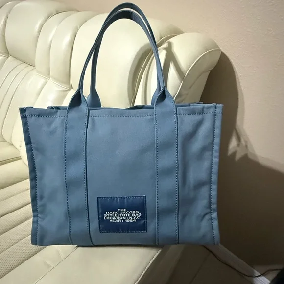 Marc Jacobs Blue Tote Bag - Picture 3 of 9